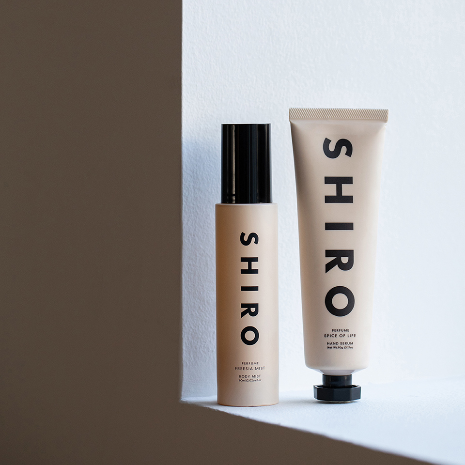 パフューム ハンド&ボディケアキット（ハンド美容液＆ボディミスト）