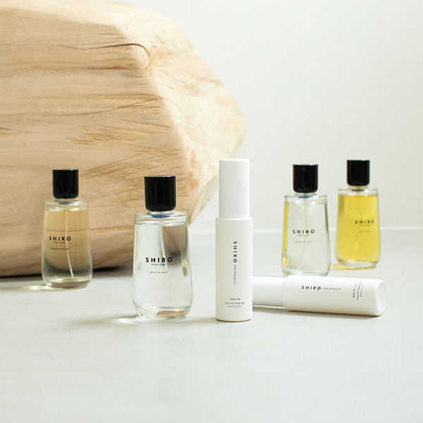 ＜ビューティーコラム vol.18＞すれ違った時にいい匂いがする香水の付け方は？香りの選び方もご紹介