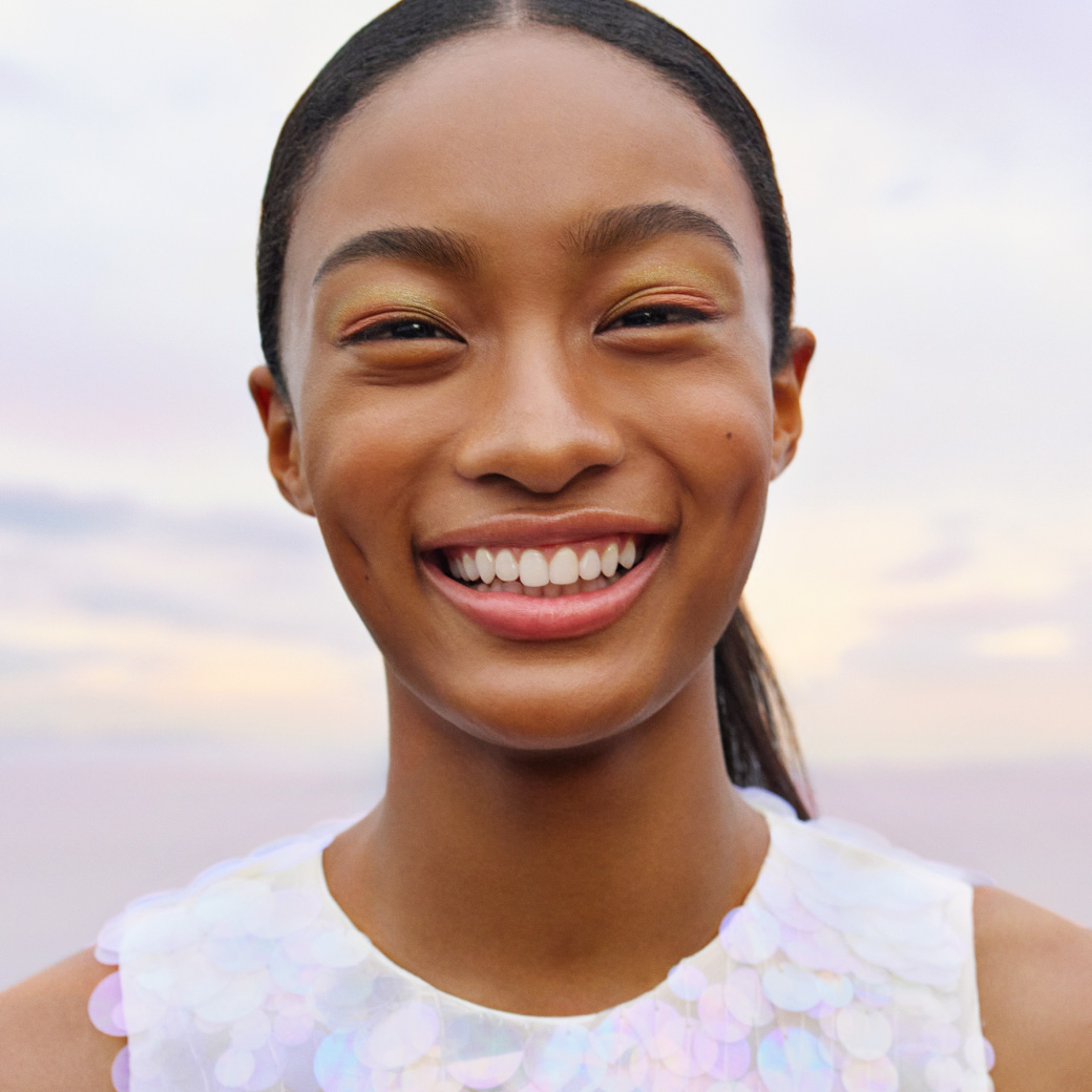 「AURORA MAKEUP COLLECTION」