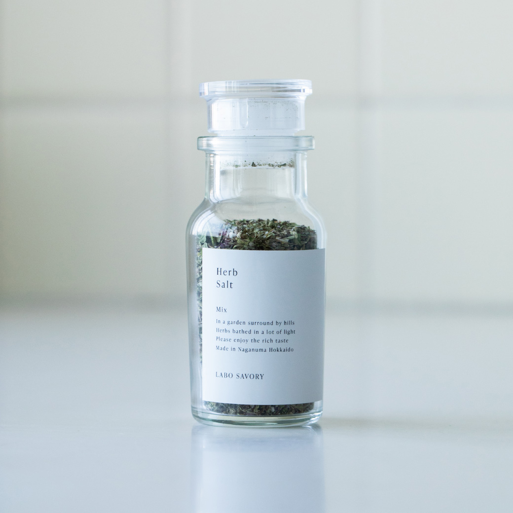 多彩な香りが、いつもの料理の味に奥行きを与える『ハーブソルトミックス』がSHIRO LIFEに登場