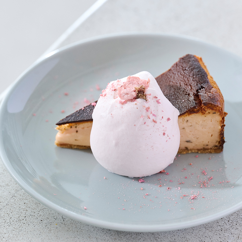 さくらバスクチーズケーキ